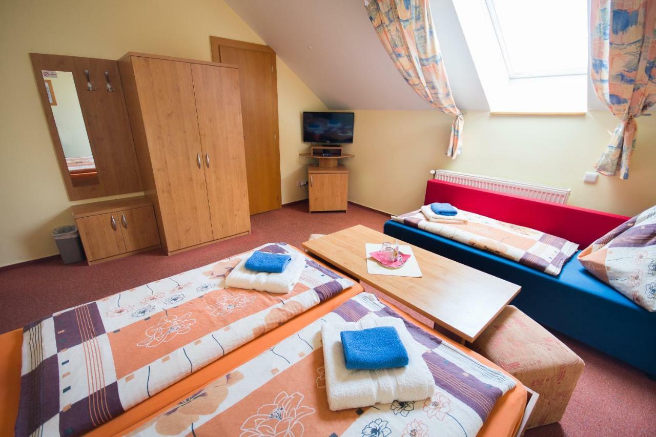 Penzion Ajda Liptovský Mikuláš Buitenkant foto